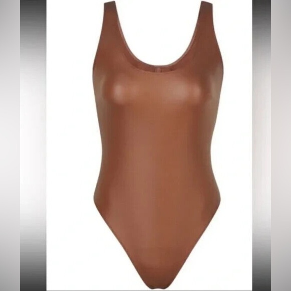 NWT SKIMS Wet Faux Leather Bodysuit - Copper M